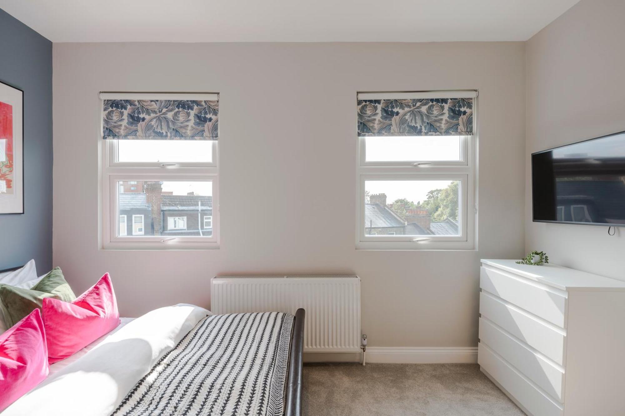 Stunning 3 Bed Duplex Apartment In The Heart Of West Hampstead 伦敦 外观 照片